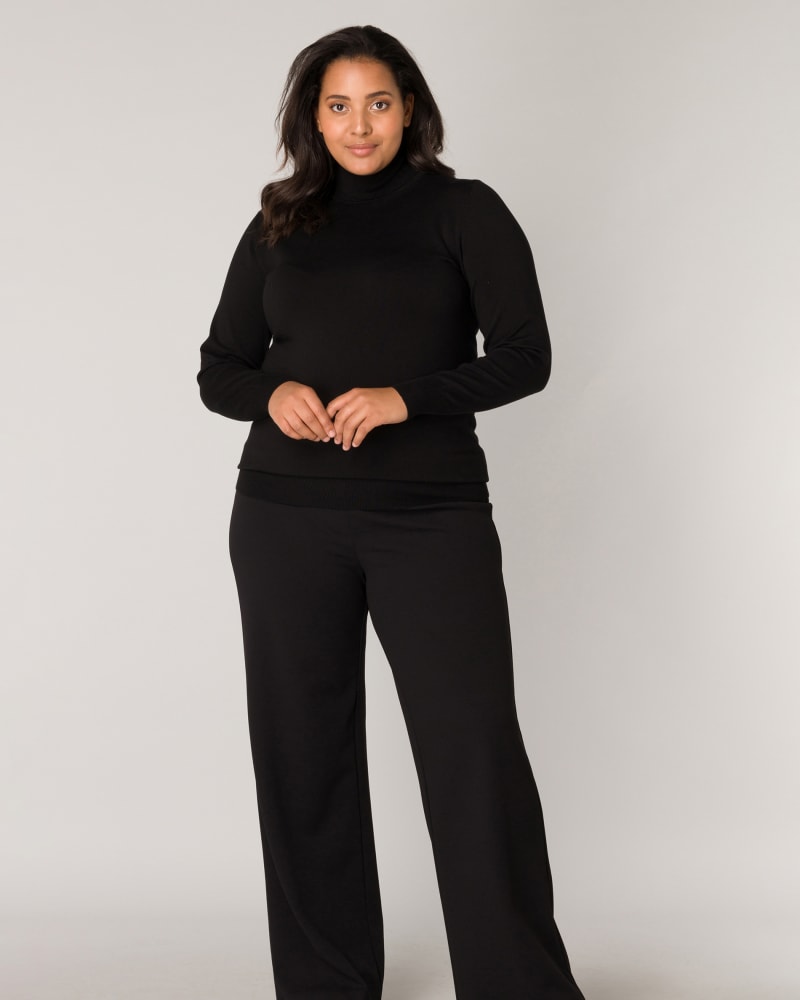 Front of a model wearing a size 5(58/60) Yuena in Black by Base Level Curvy. | dia_product_style_image_id:280144